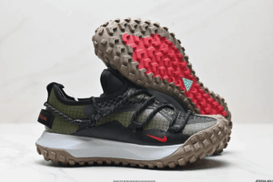 Nike ACG Mountain Fly Low - Olive 2